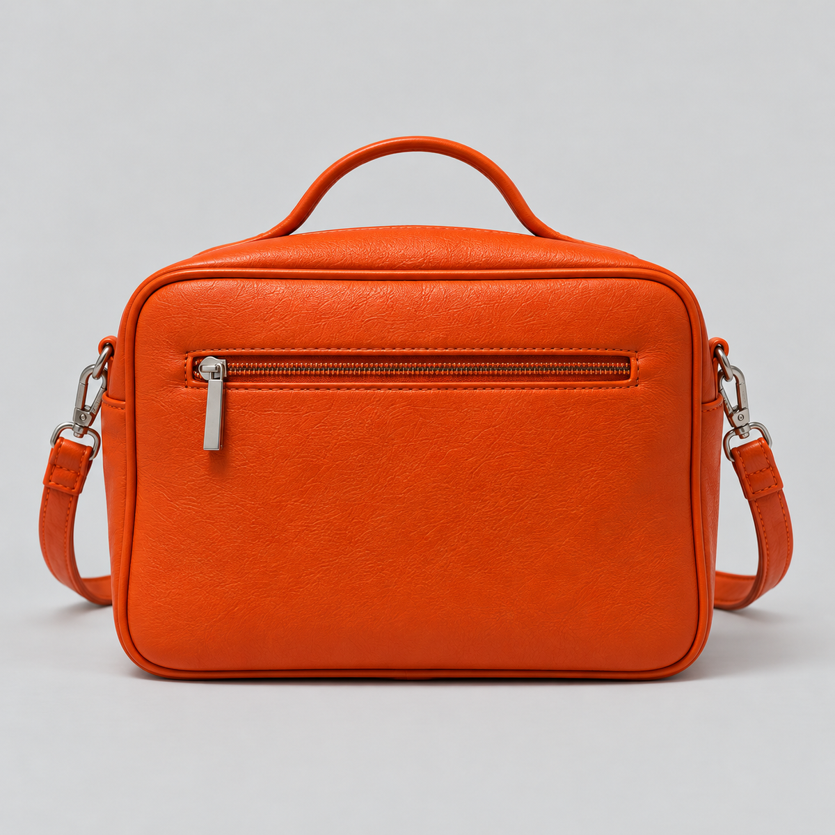 Bottega Paesano Pouch arancione, retro con tasca esterna e chiusura a zip