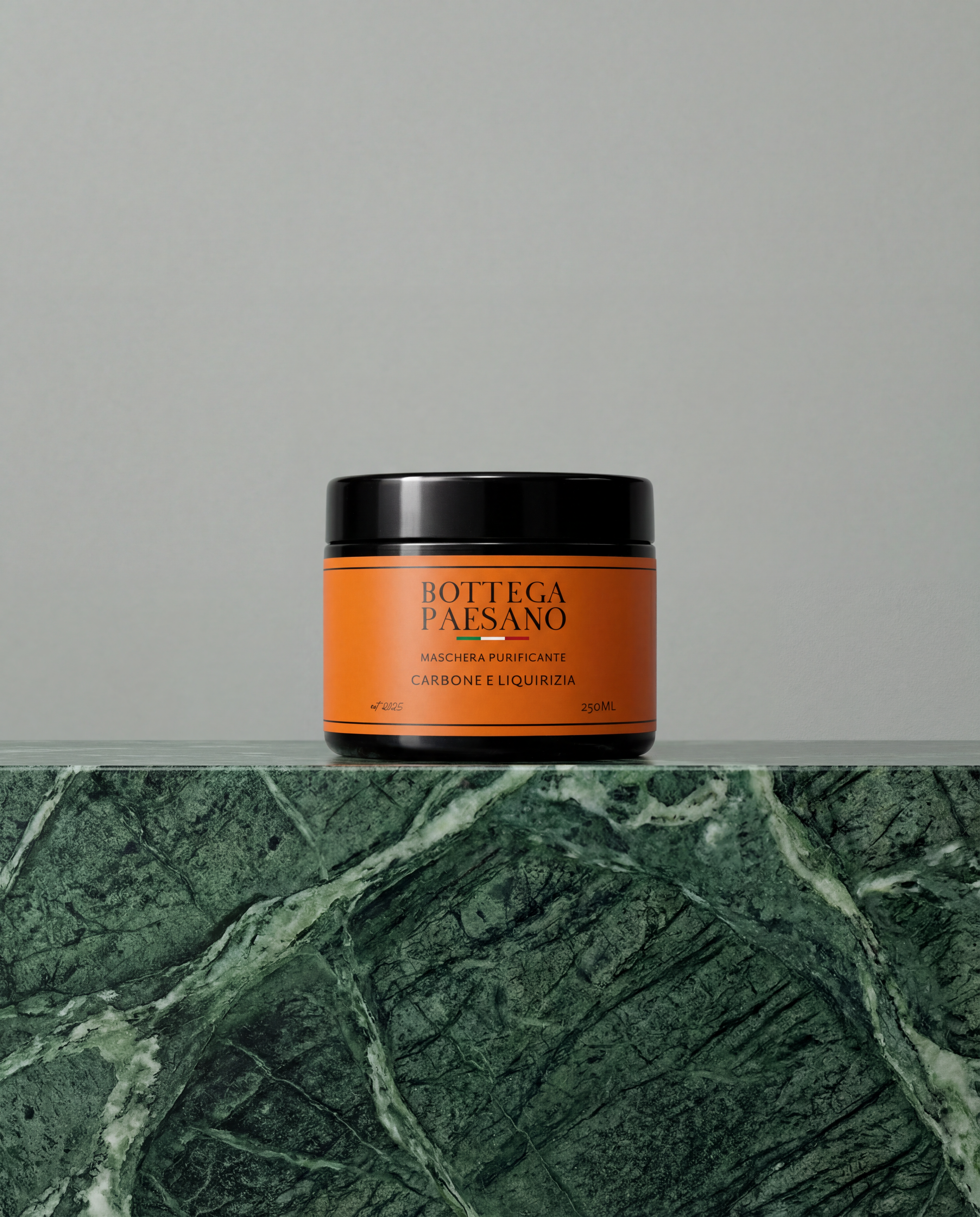 MASCHERA PURIFICANTE AL CARBONE E LIQUIRIZIA