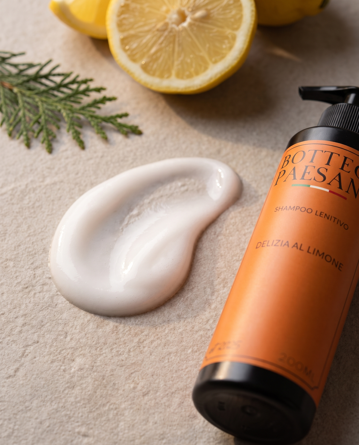 Shampoo Lenitivo Limone e Cedro: la texture, shampoo bianco — Bottega Paesano