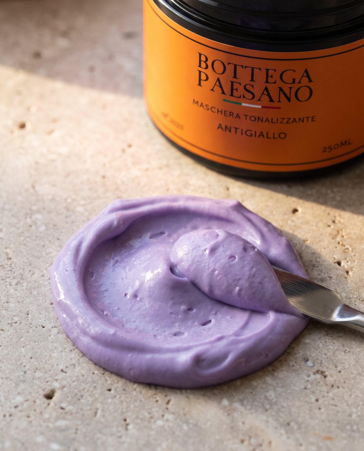 Maschera Tonalizzante Anti-Giallo: la texture, crema viola — Bottega Paesano