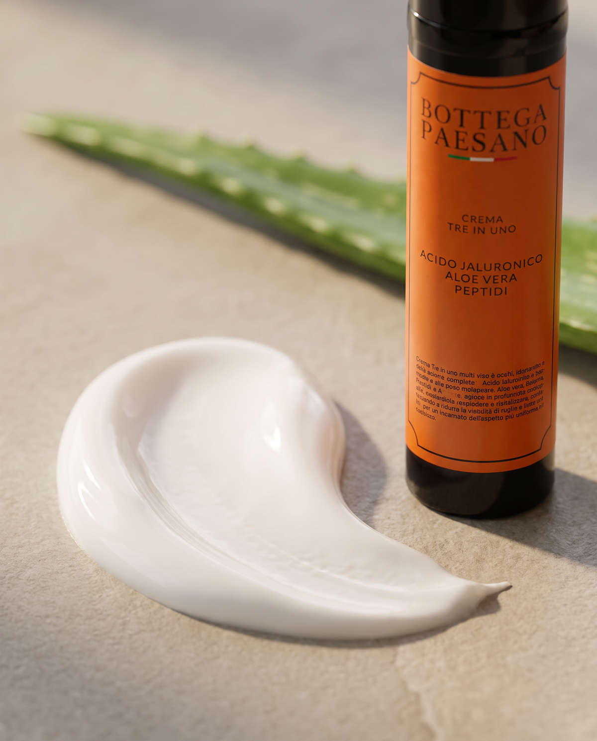 Crema Viso 3 in 1: la texture, crema bianca porcellana — Bottega Paesano