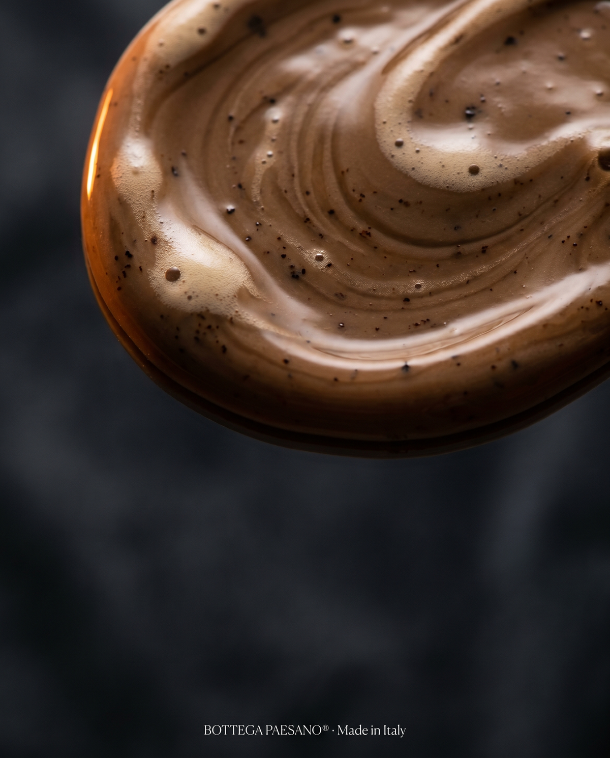 SHAMPOO IDRATANTE AL CAFFÈ - applicazione